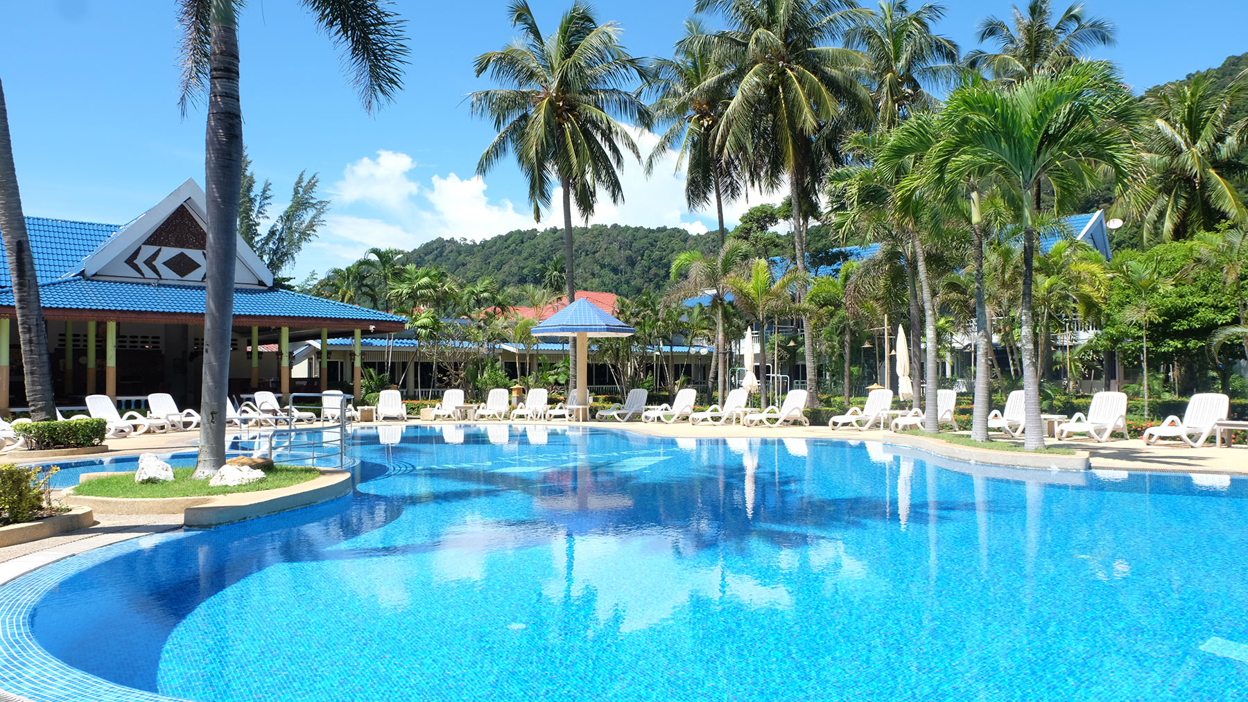 Andaman Lanta Resort Swimming Pool